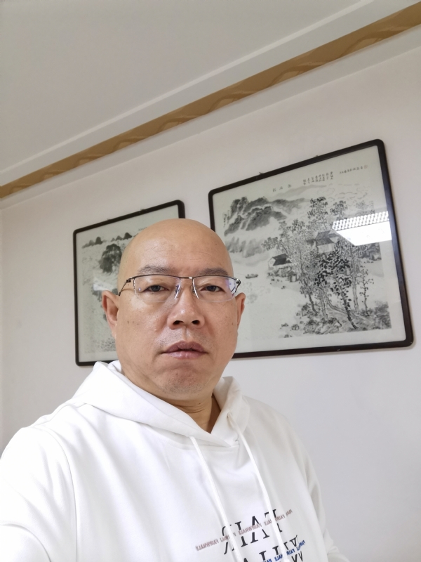 光头博士的第一张照片--河北认干亲服务网