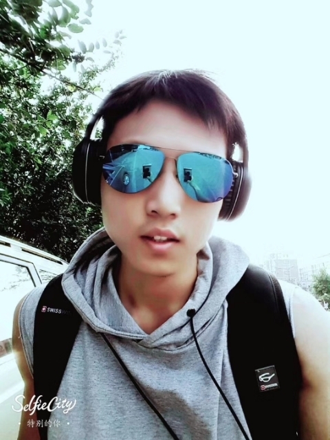 失意的人的第一张照片--河北认干亲服务网