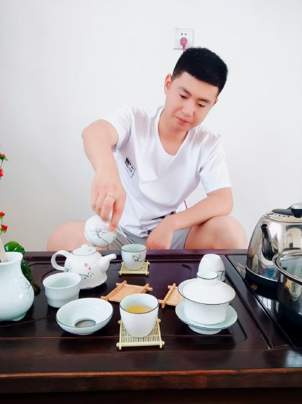 日月的第二张照片--河北认干亲服务网